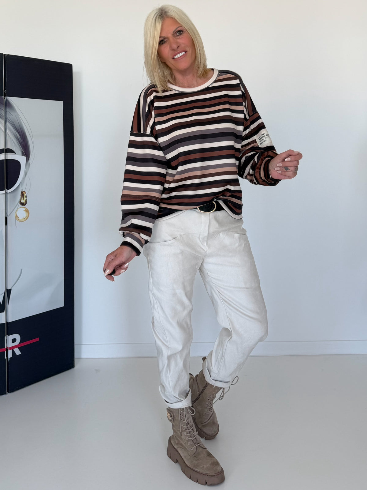 Sweater mit Allover-Streifen-Print - grau-mehrfarbig