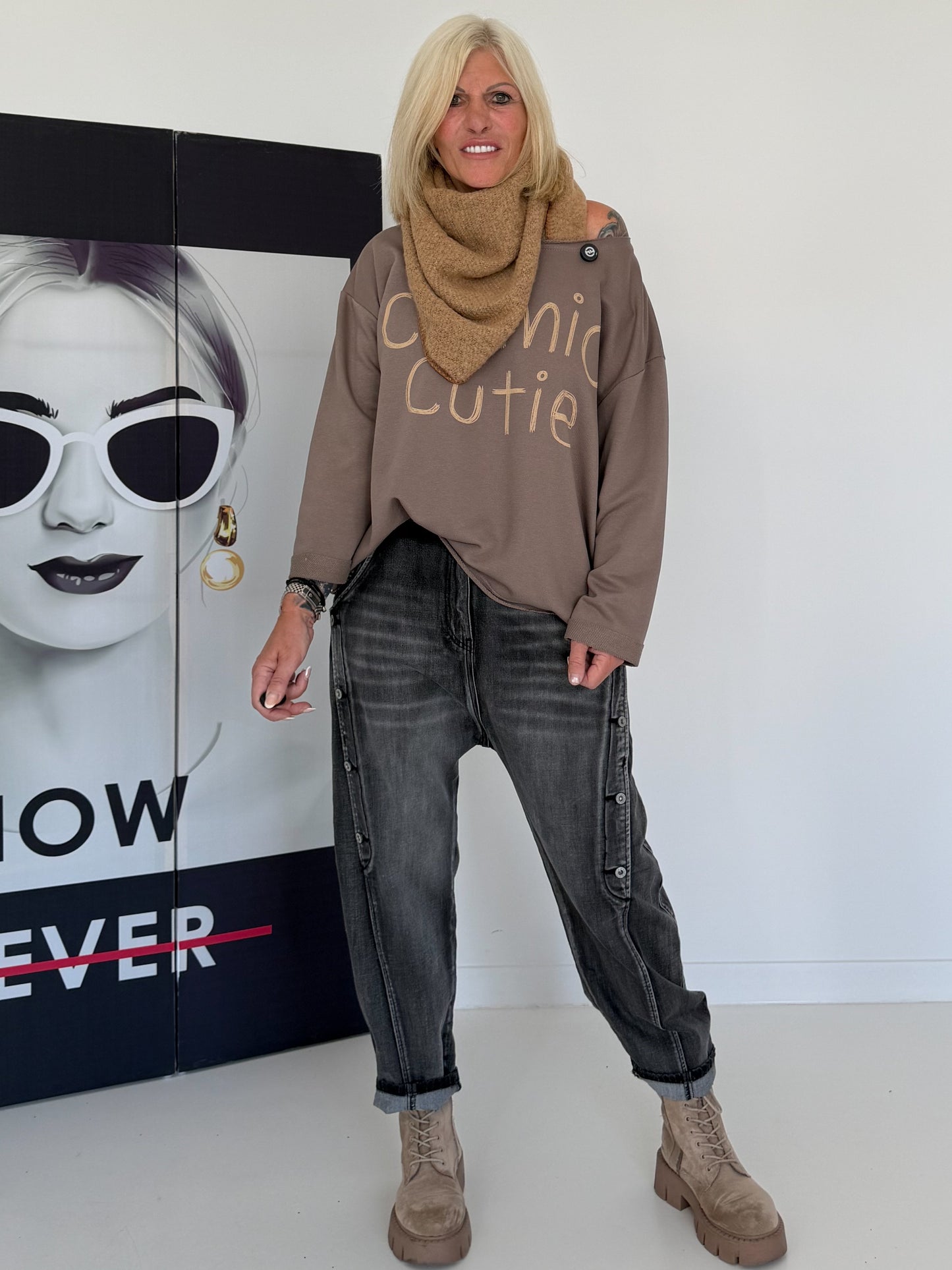 Sweater Cosmic Cutie - taupe