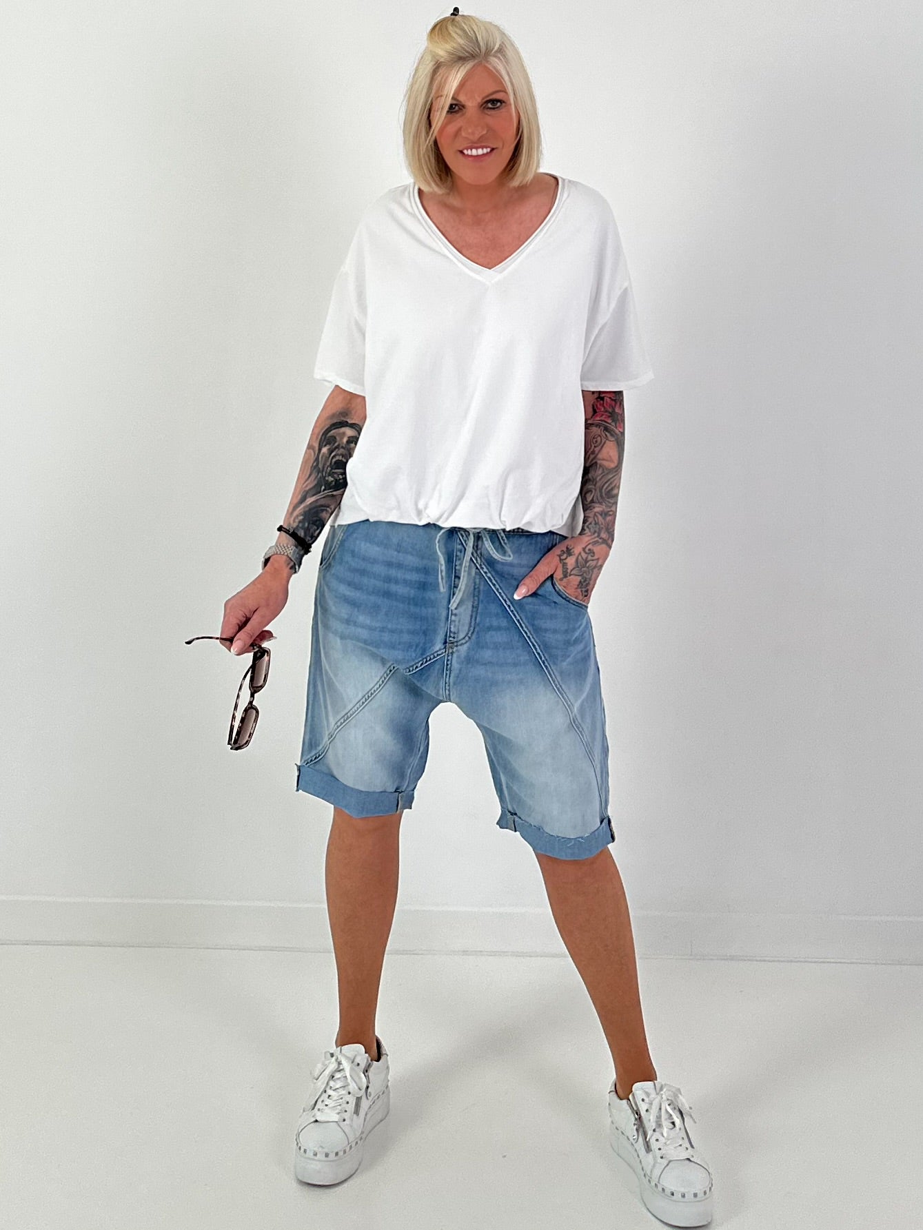 Gathered Hem T-Shirt - white