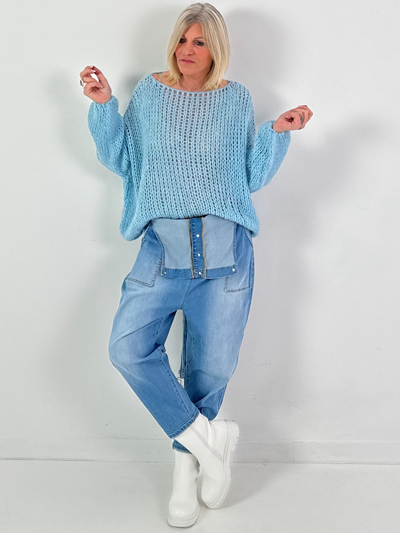 Grof gebreide trui, model "Balloon Bubble" - blauw