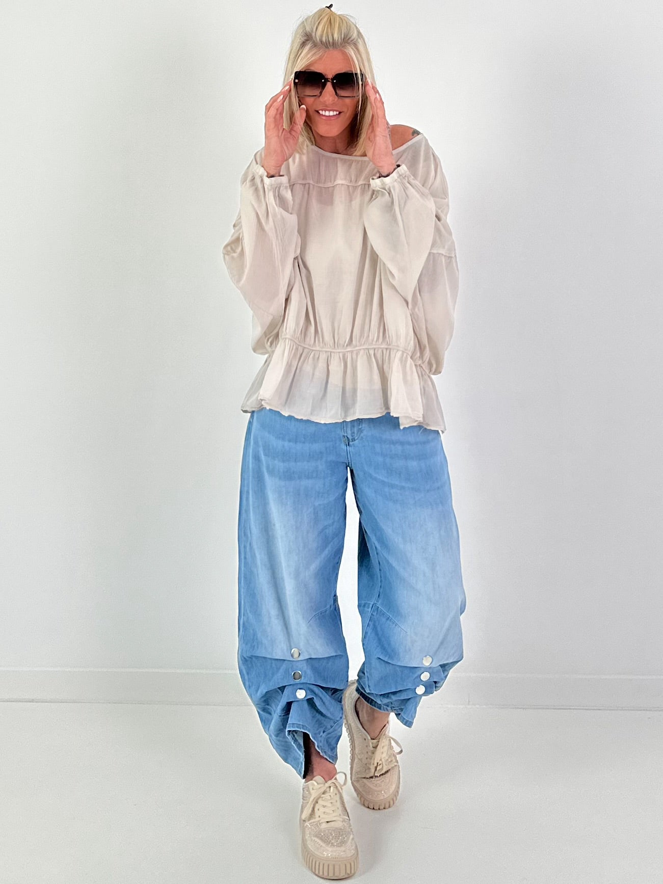 Tunic with flounce hem - beige