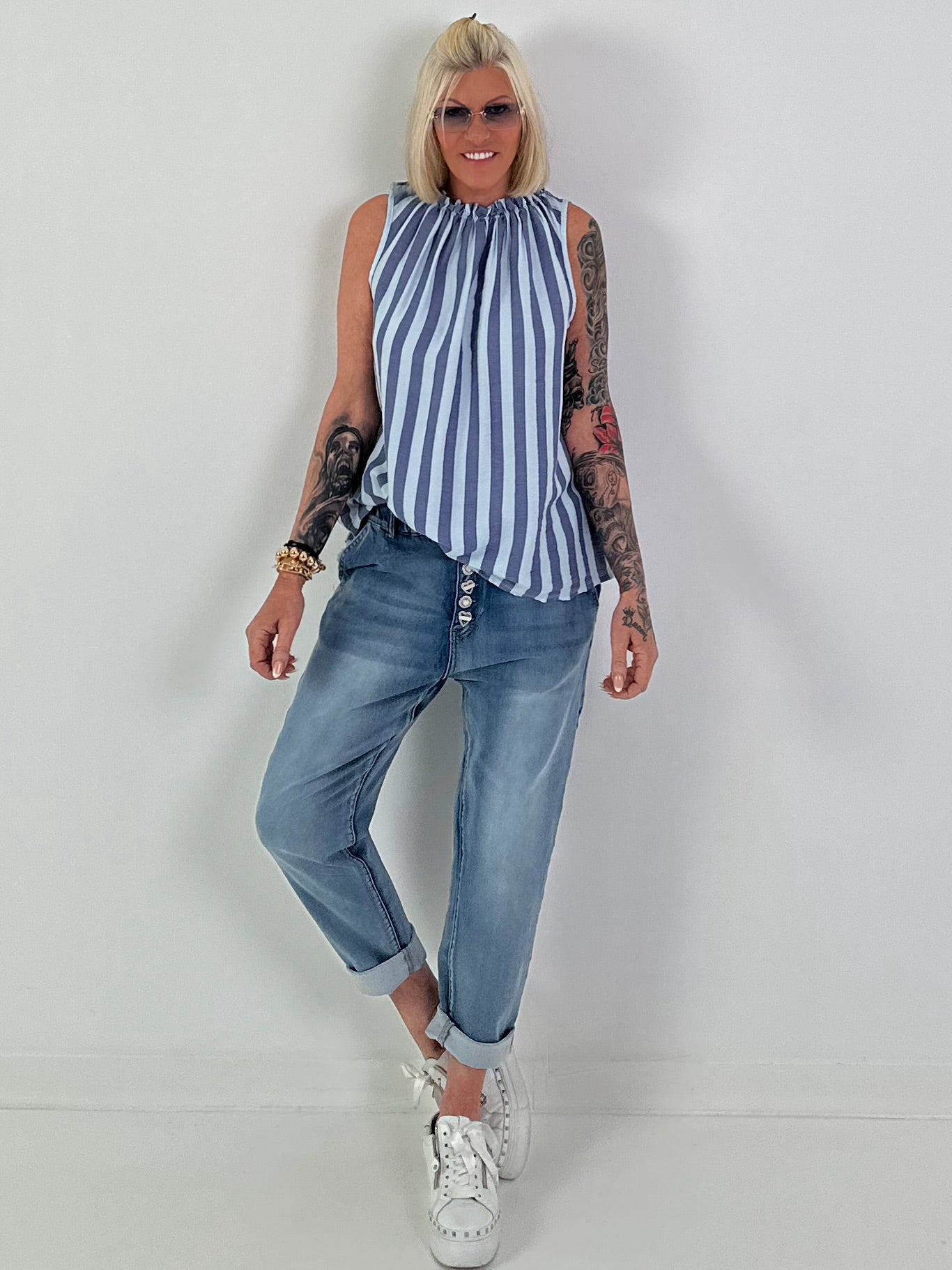 Striped top with ruffled collar - light blue-blue