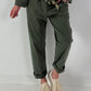 Hose mit goldenen Nieten-Details - oliv