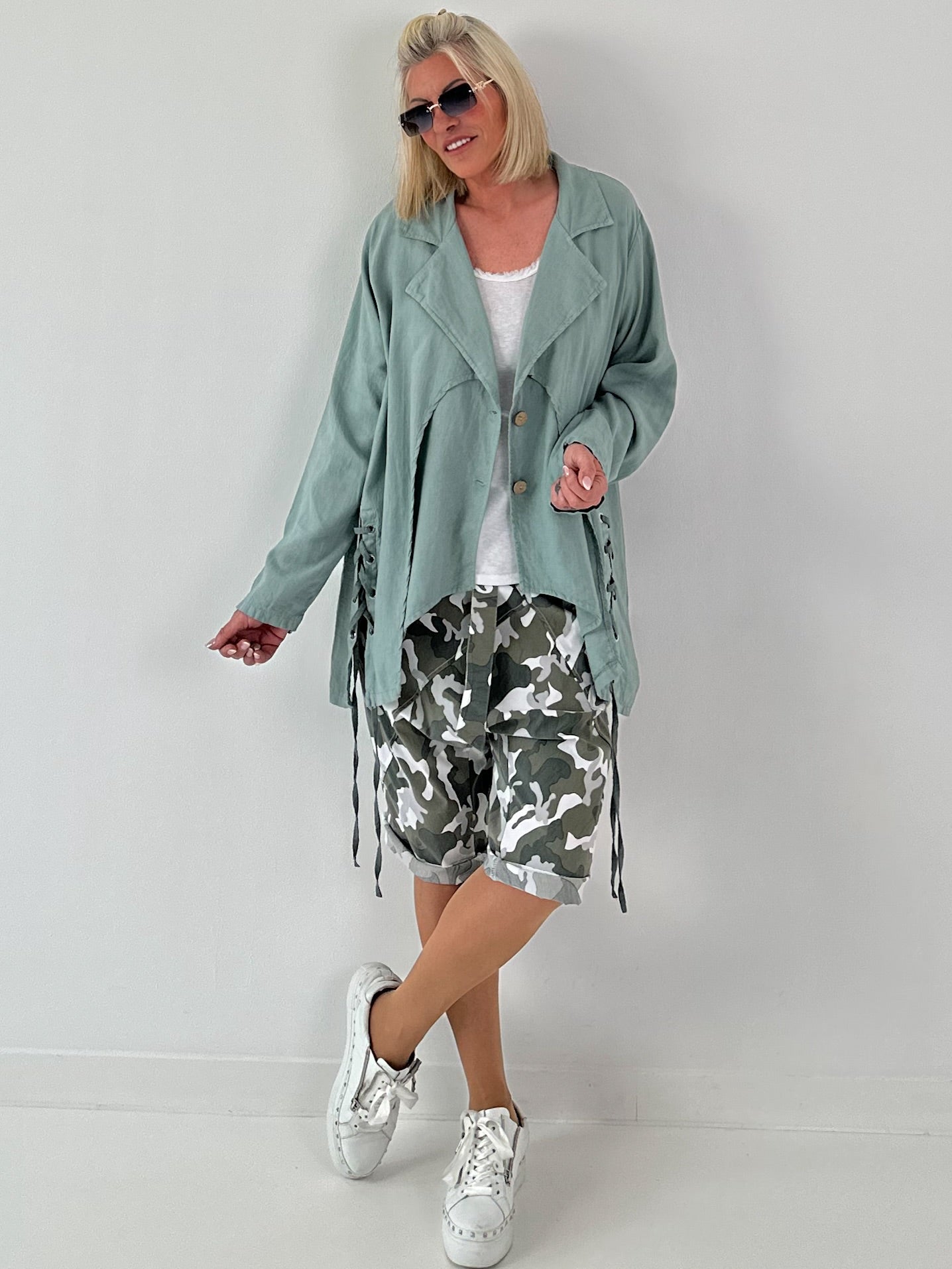 Fancy linen jacket with side lacing - khaki