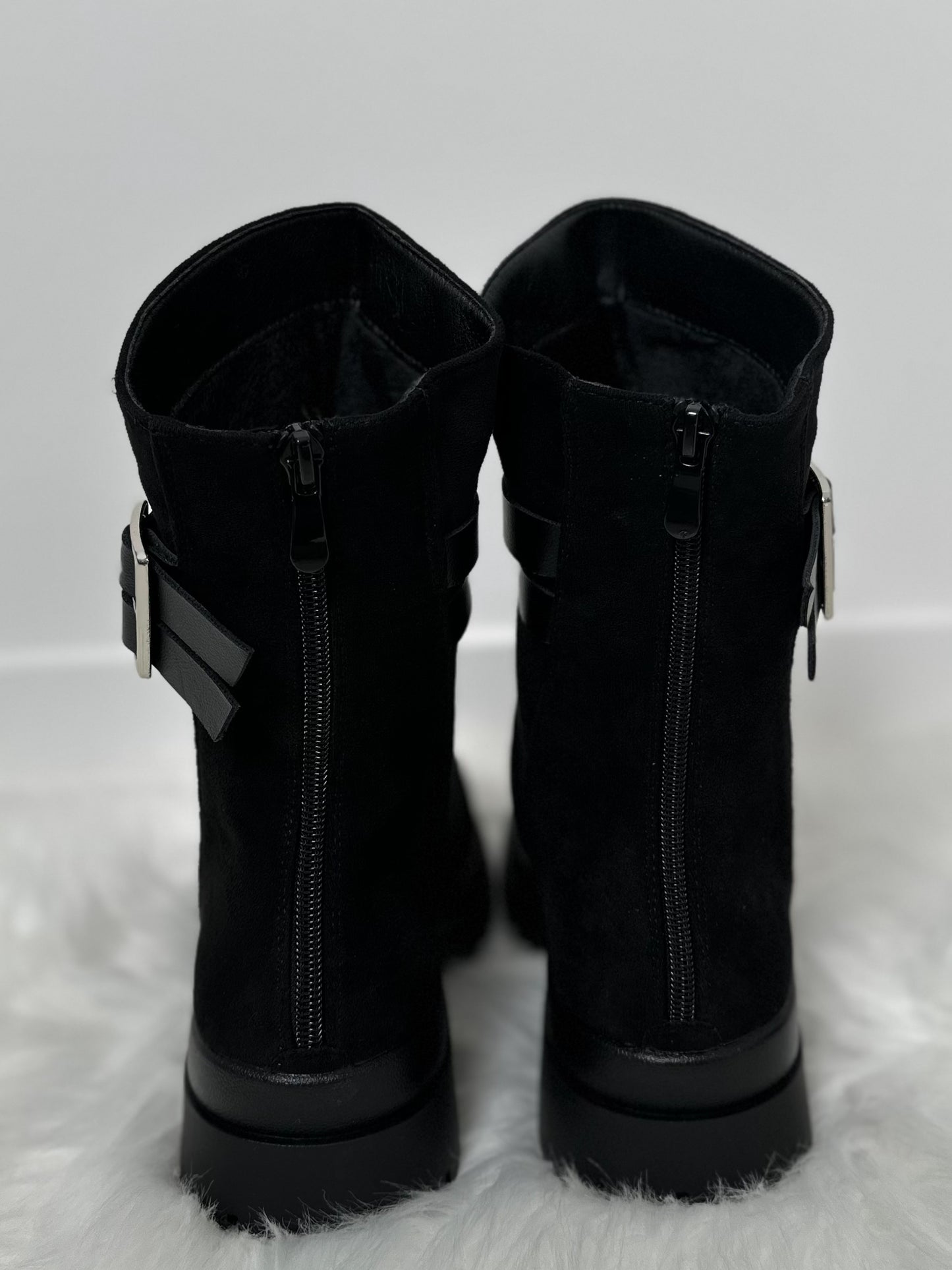 Bootie model "Buckle" - black