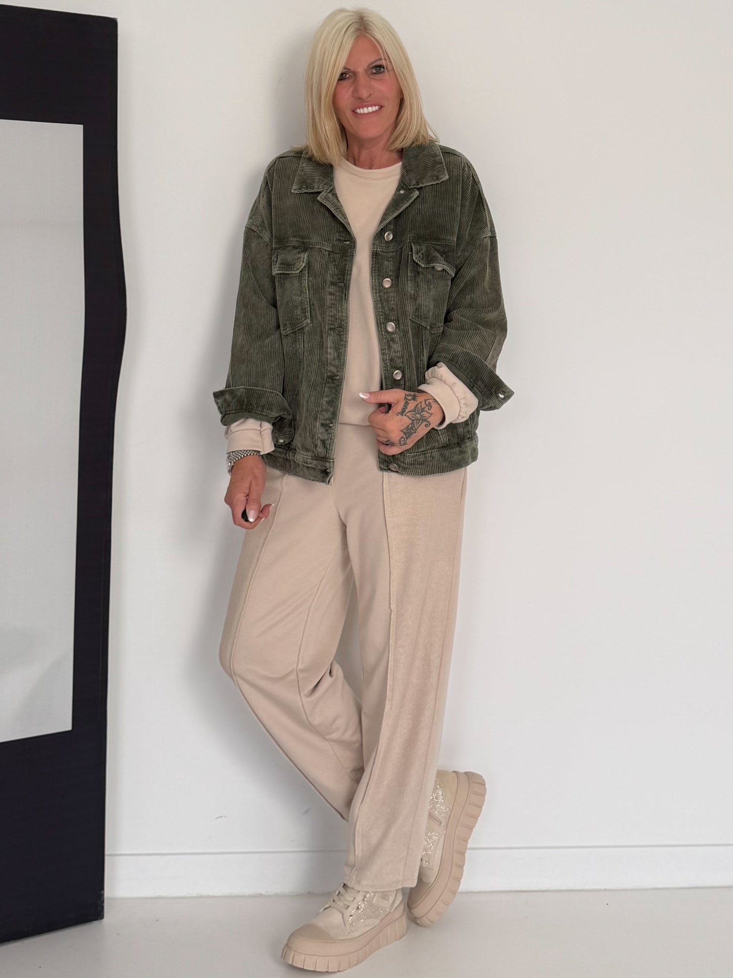 Oversized Cordjacke - oliv