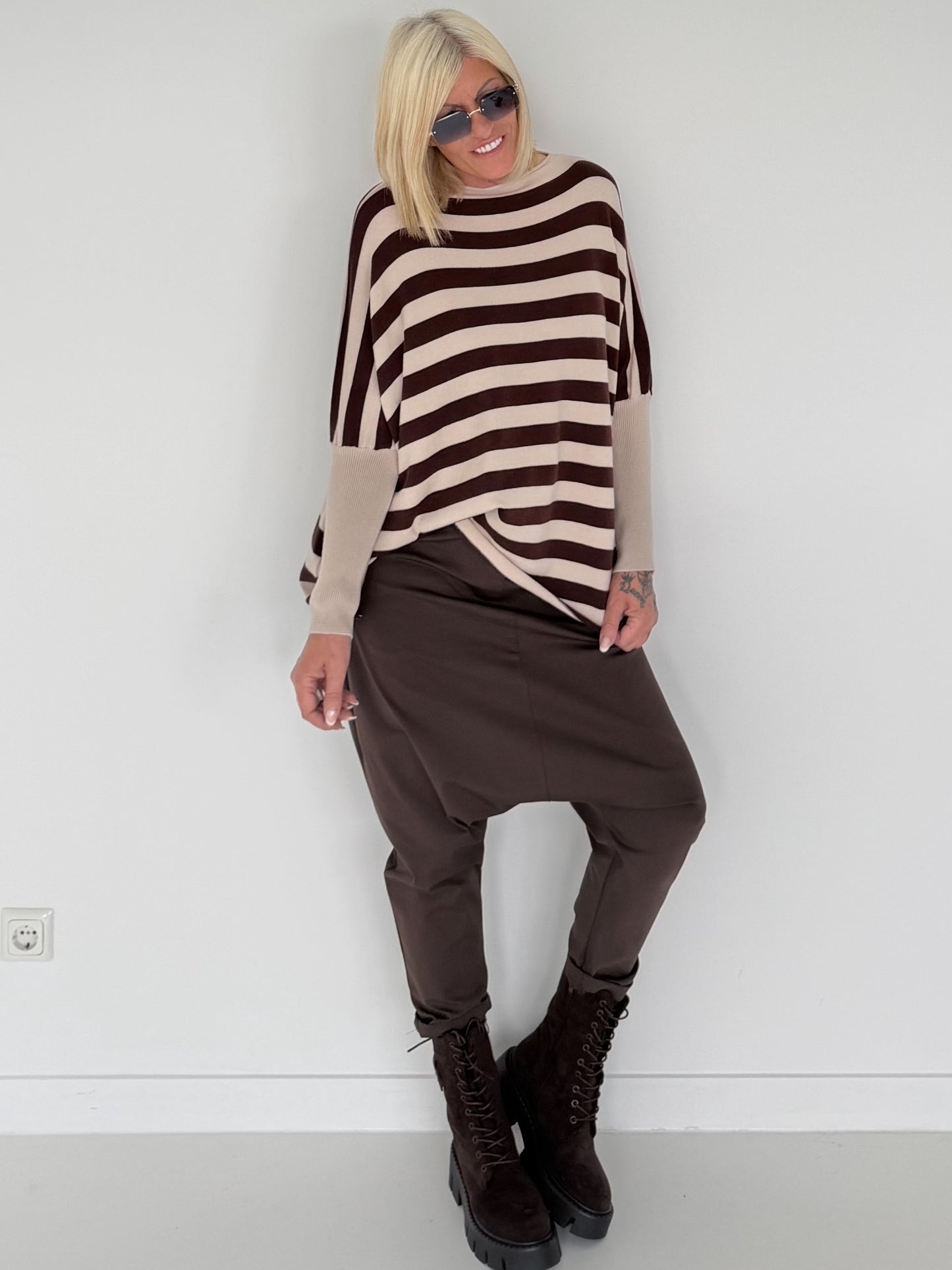 Strickpullover mit Streifen und Stulpenärmeln - beige-mokka