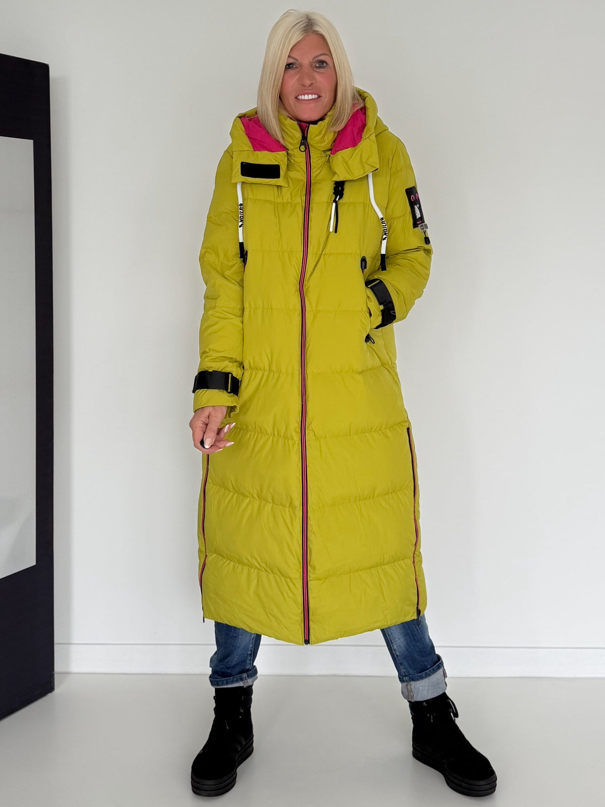 Daunenmantel mit Kapuze - pistazie