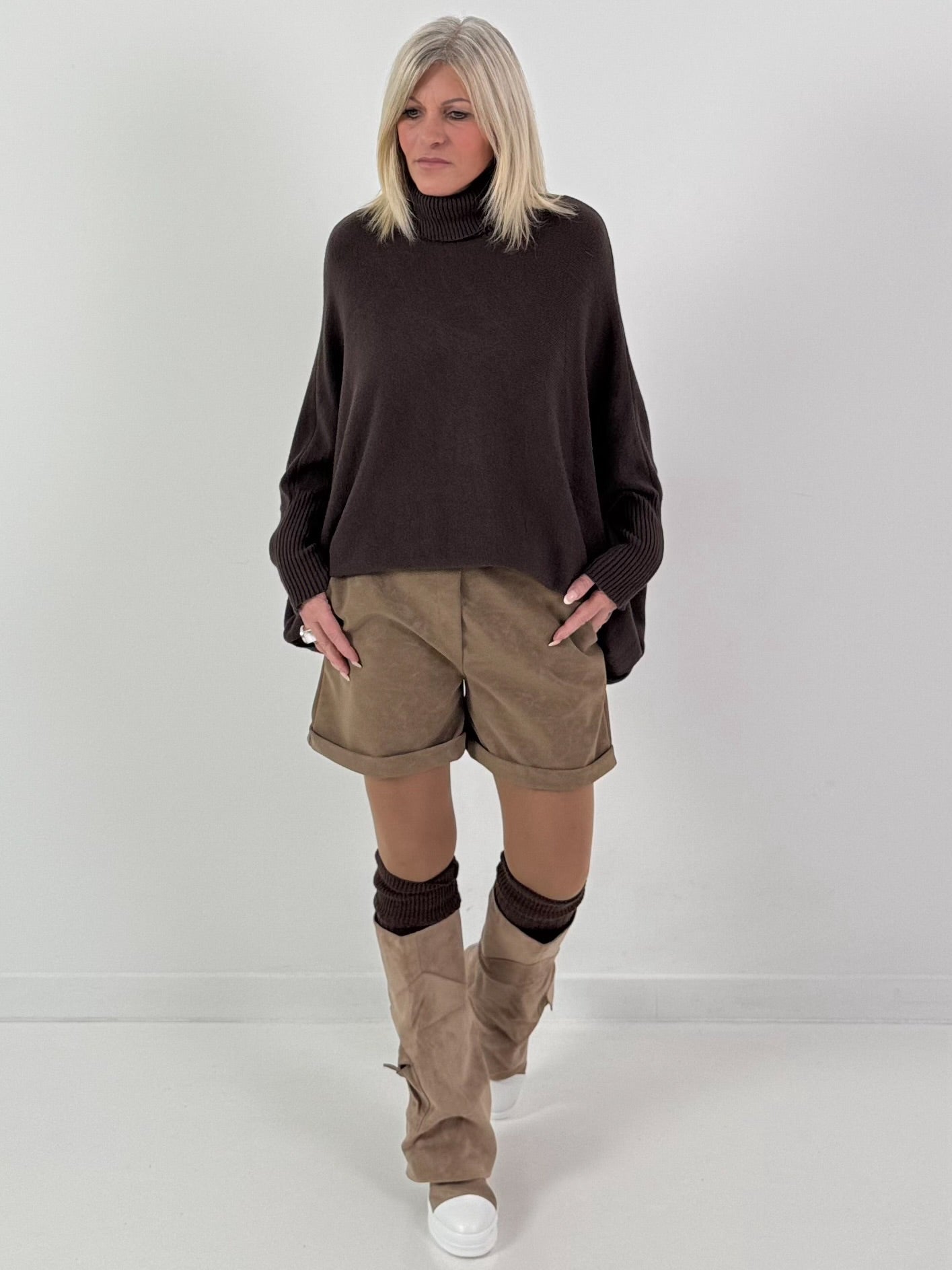 Oversized trui model "Relaxed Chic" - donkerbruin
