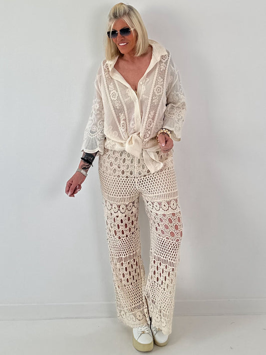 Ibiza Bluse mit aufwendigen Details - beige