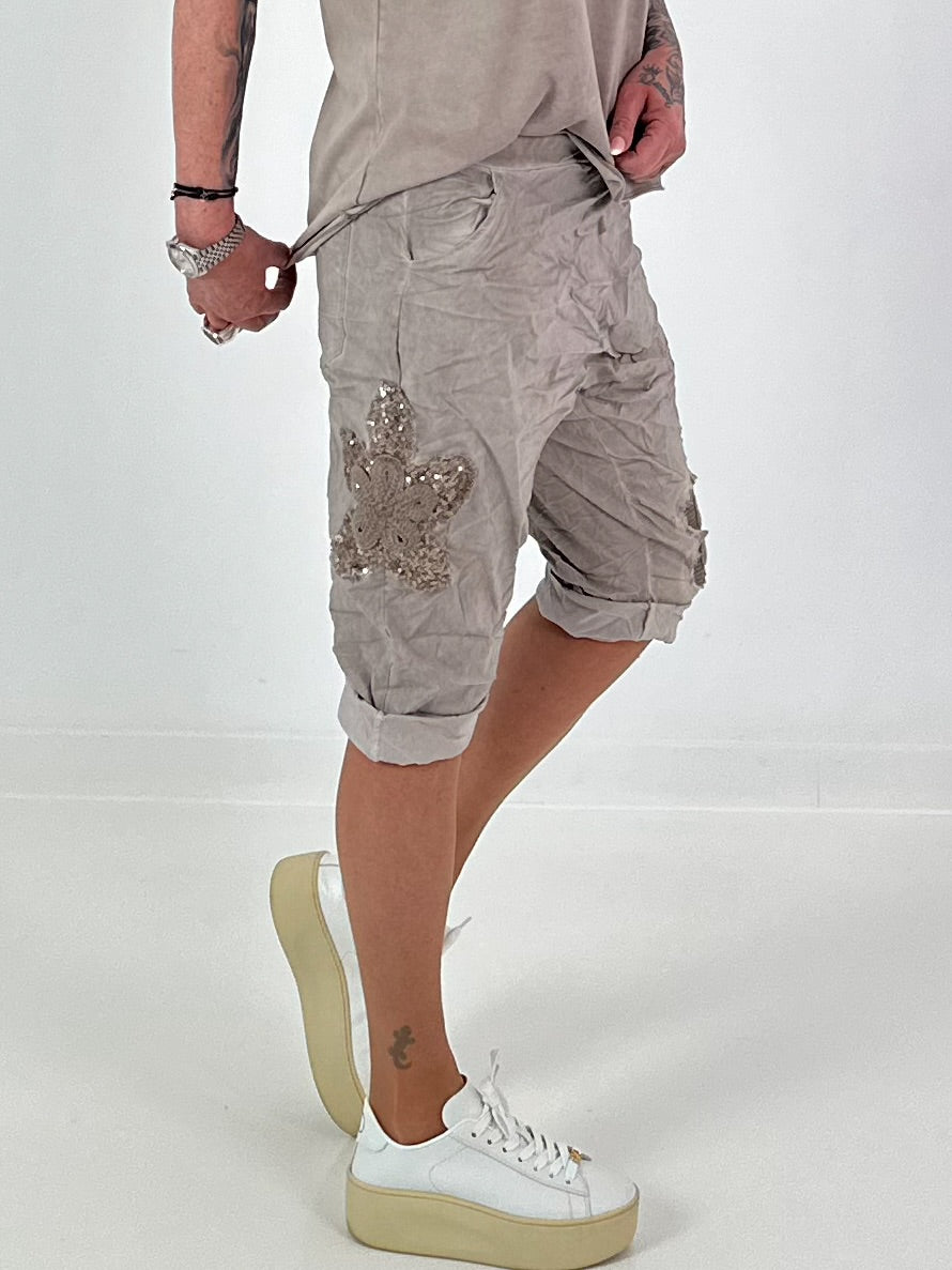 Short Baggy with Crochet Flowers and Sequins - Taupe