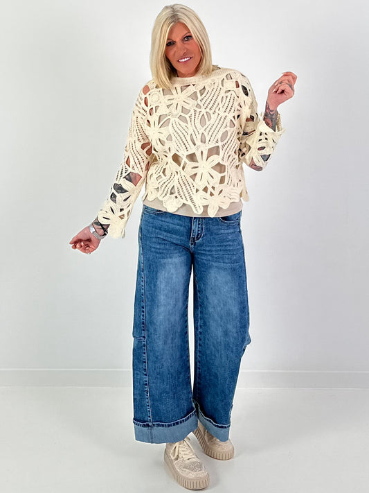 Häkelpulli mit floralem Muster - creme