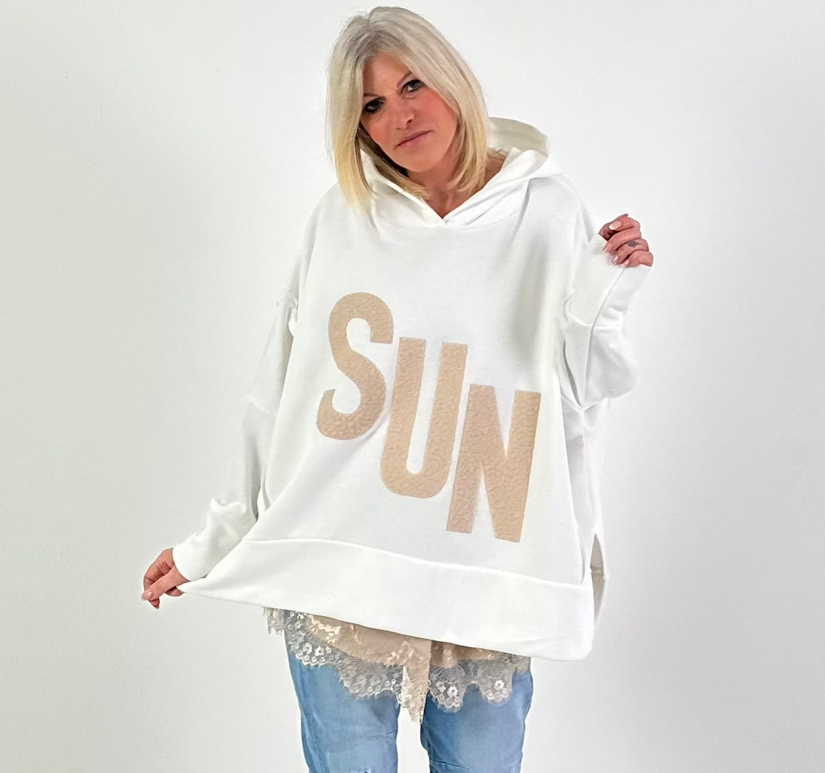 Oversized hoodie model "SUN" - wit