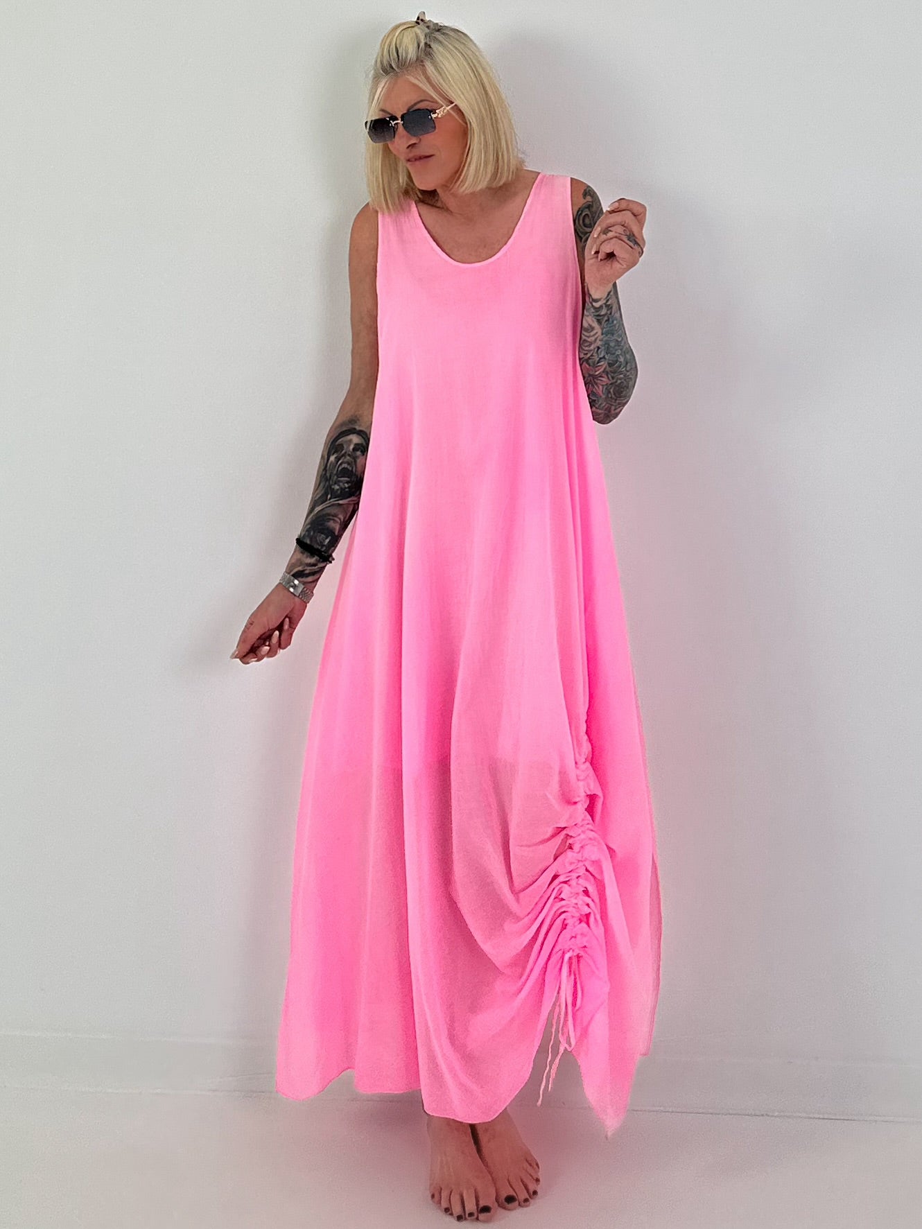 Sommerkleid mit Raff-Detail - neonpink