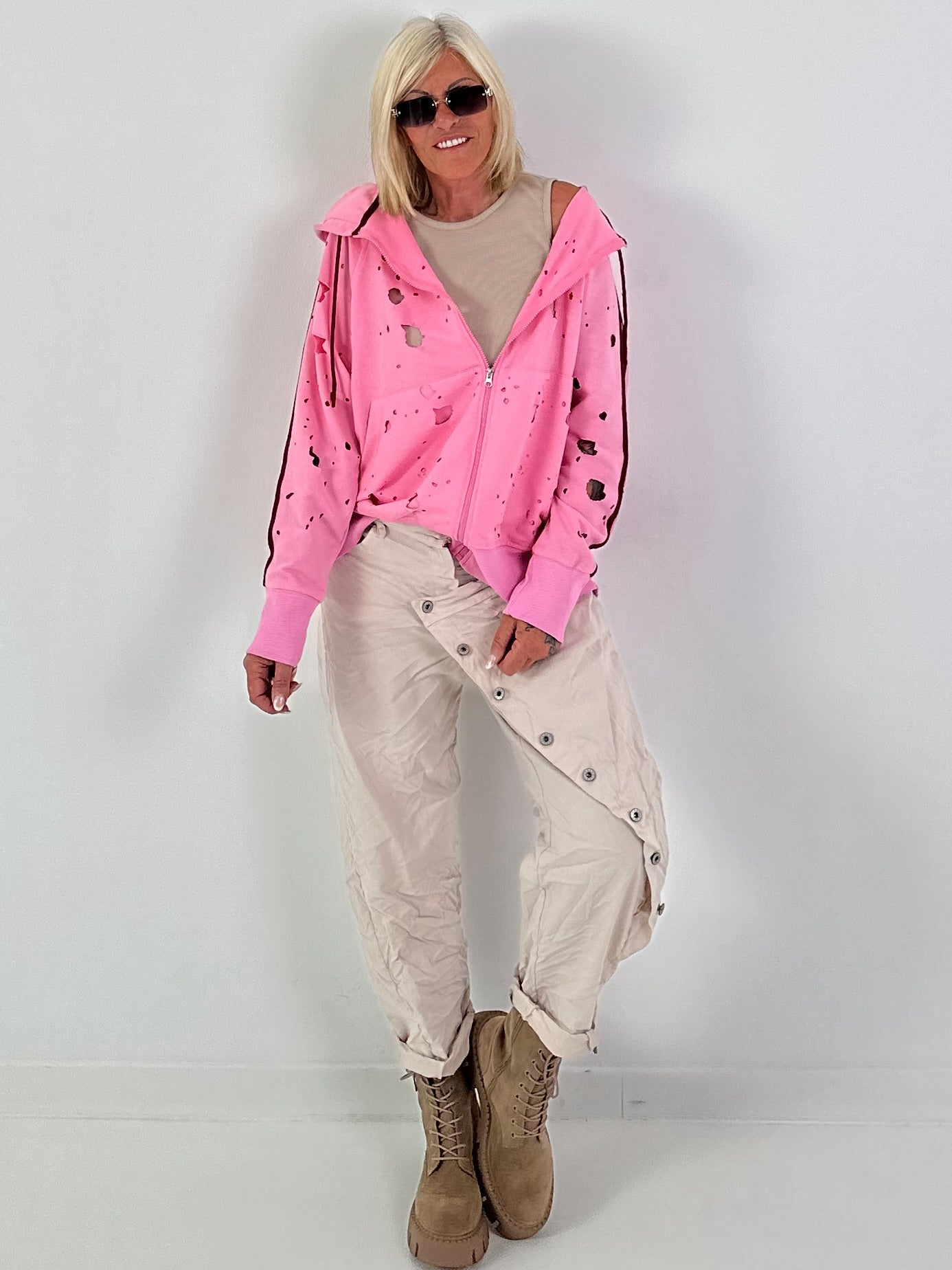 Stylische Sweatshirt Jacke mit großem Rückenpatch Dollar- rosa