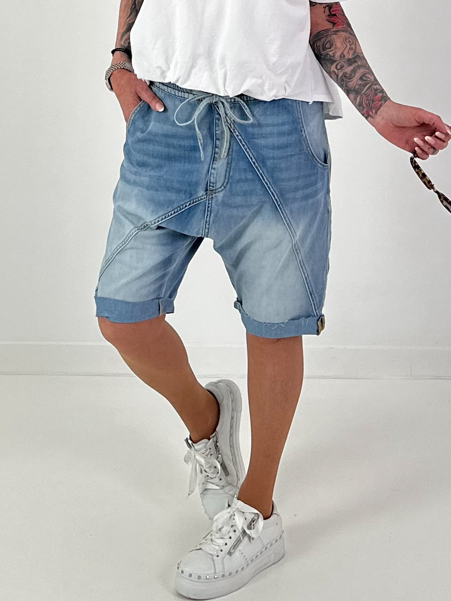 Short denim baggy shorts