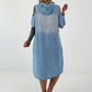 Jeans Kleid mit Kapuze und cold shoulder Details - hellblau