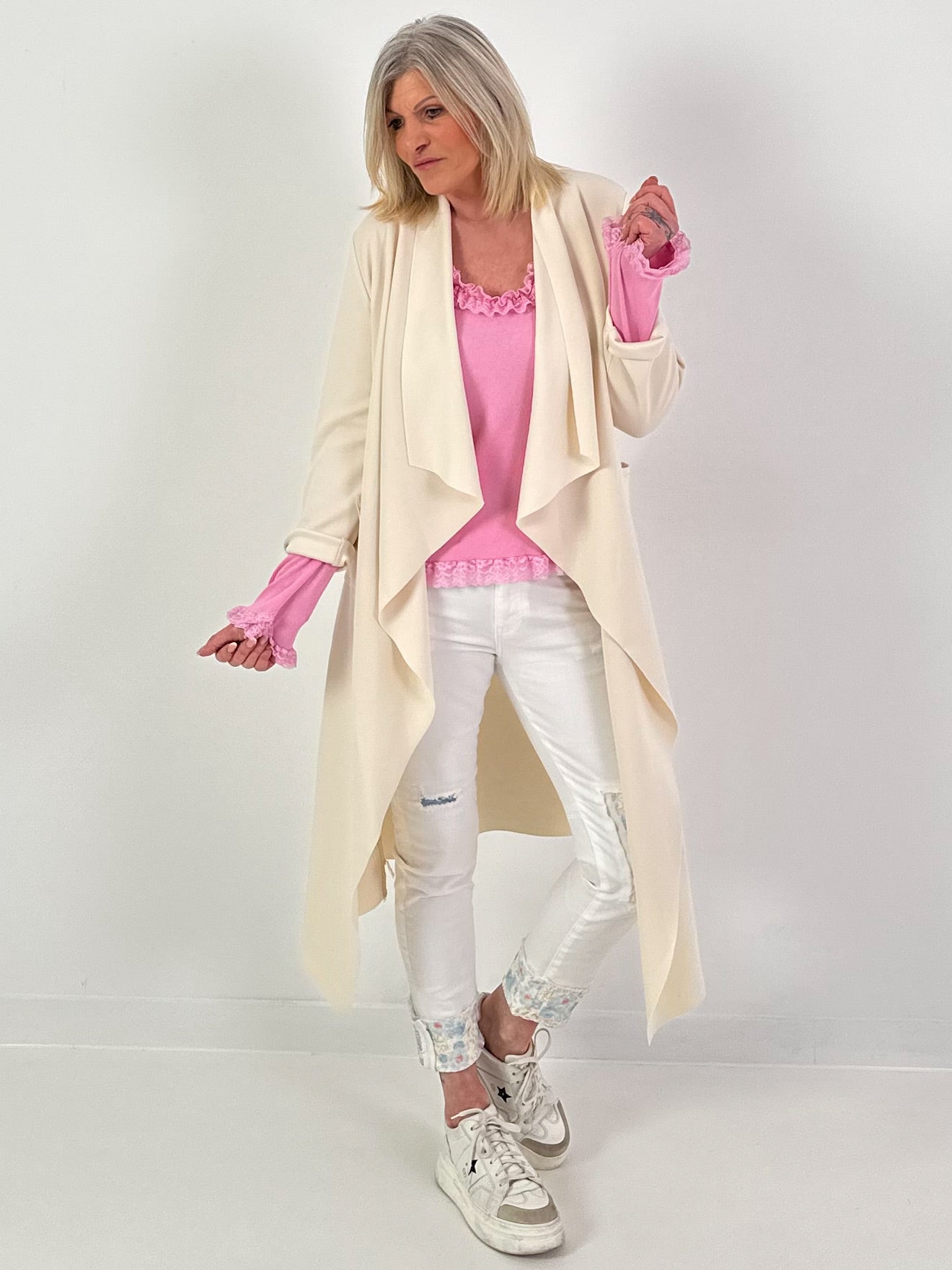 Trui met doodskopmotief - beige