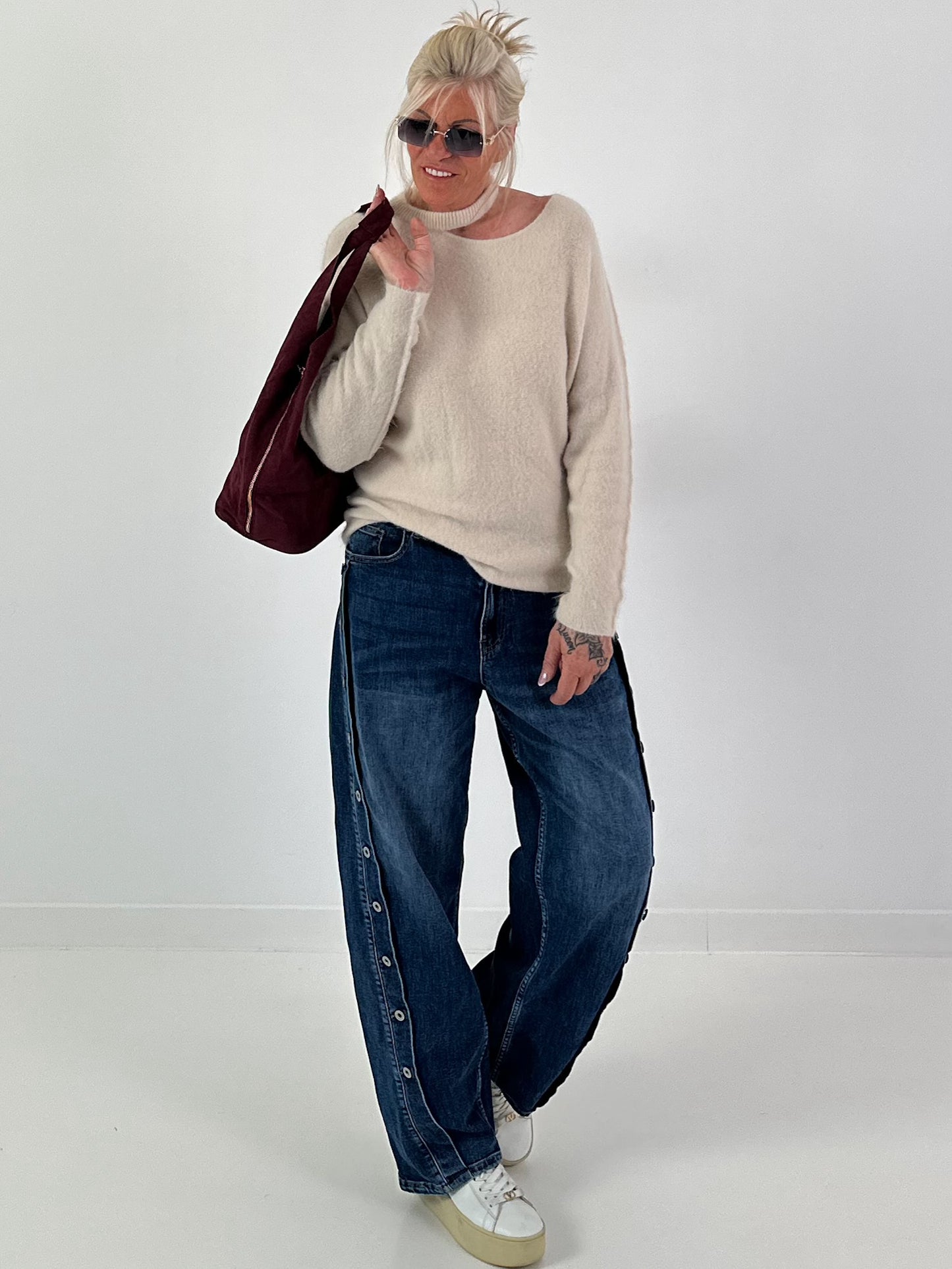 Knitted sweater with cut-out - beige
