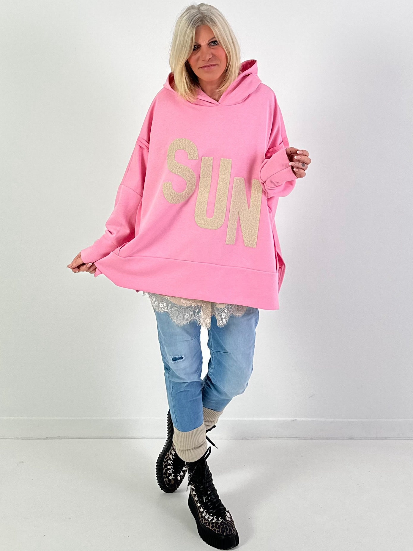 Blouse model "Peek-a-Boo" - 4 kleuren