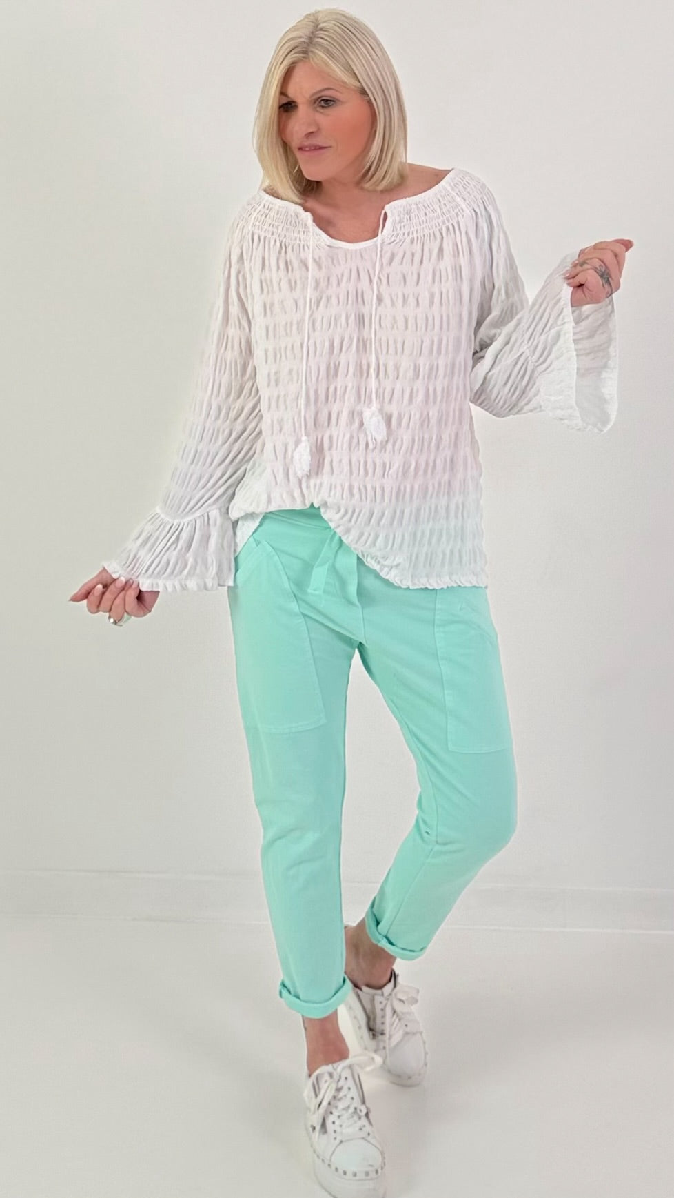 Structured tunic with tie belt and flounce sleeves - white