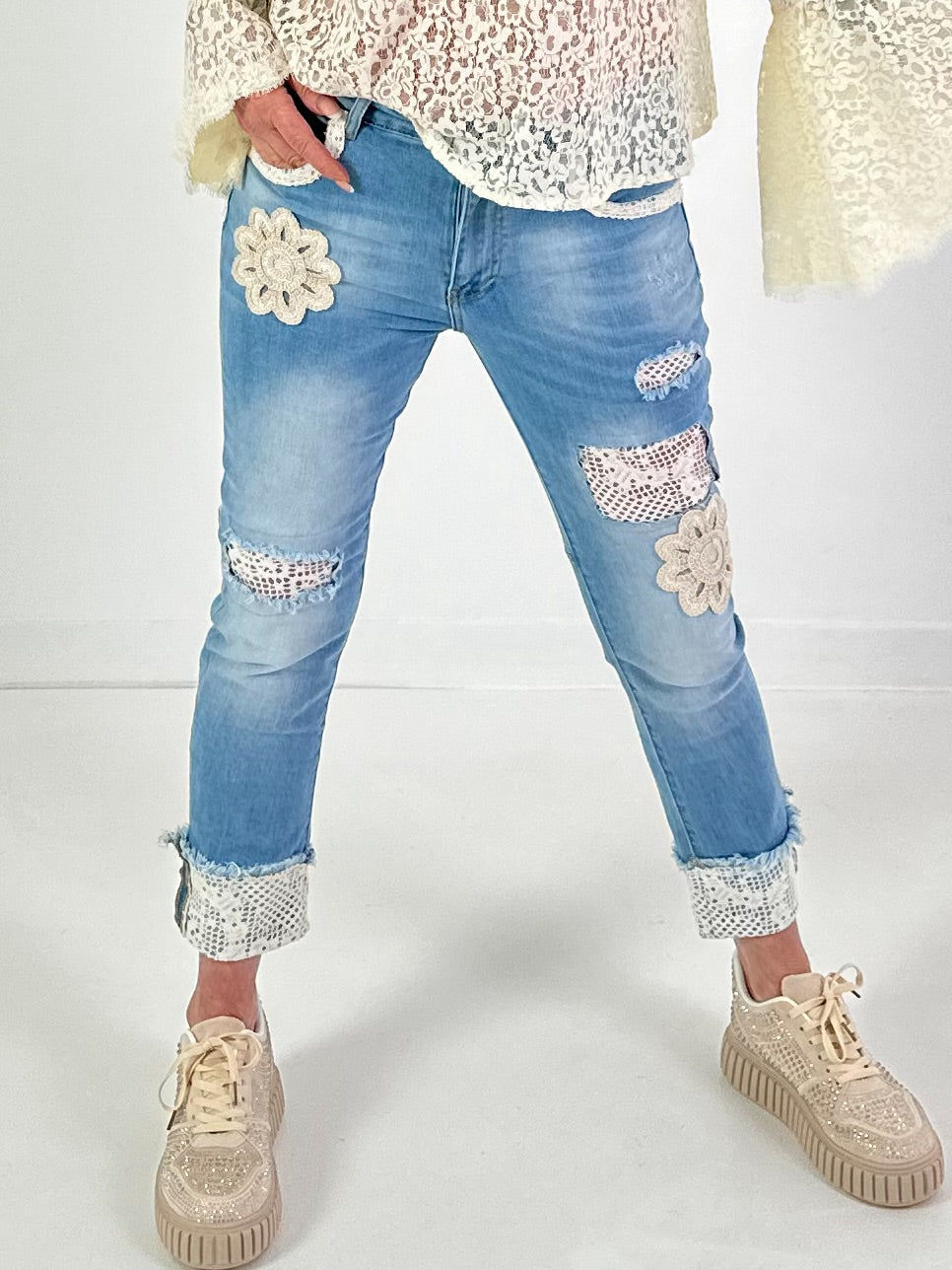 Jeans Hose Modell "Flower Patch" - denim