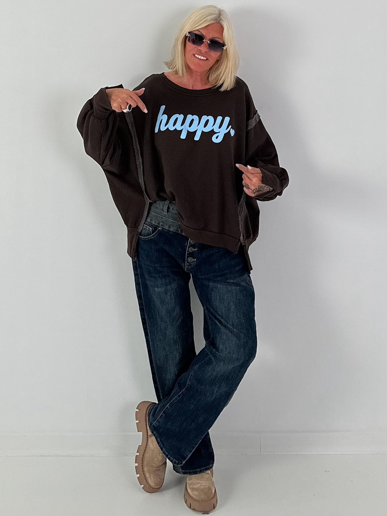 Sweatshirt with happy print - chocolate