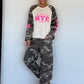 Sweater with camouflage sleeves and 3D print - beige-taupe-multicolored