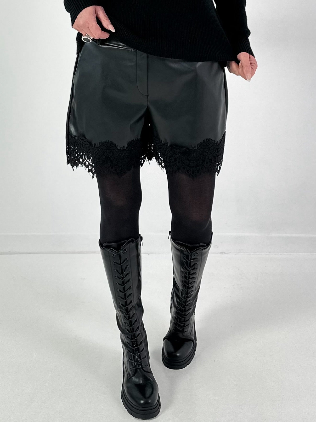 Leather-look shorts, model "Velvet Vice" - black