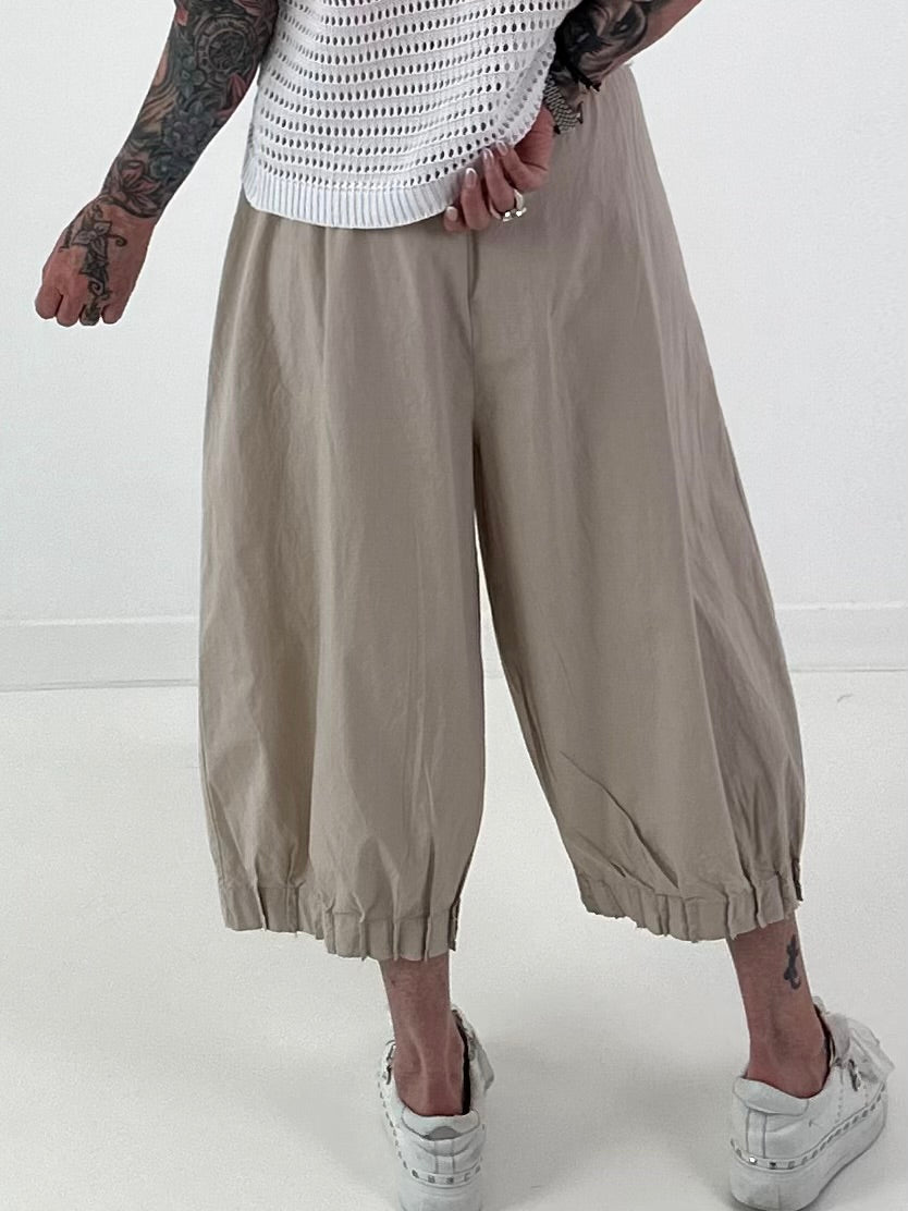 Ballon Hose mit raffiniertem Beinabschluss -beige