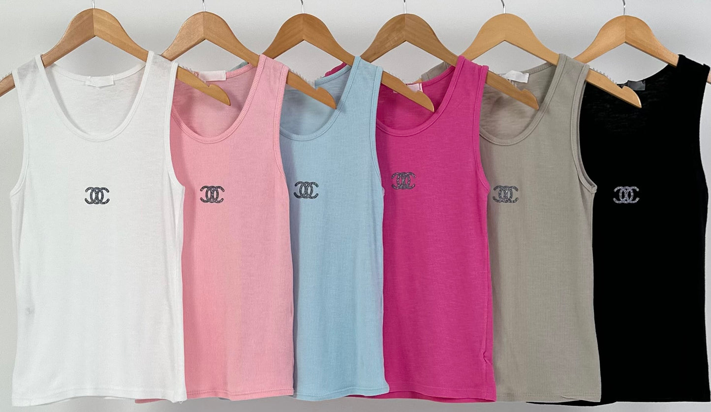 Top with small front print - 6 colours