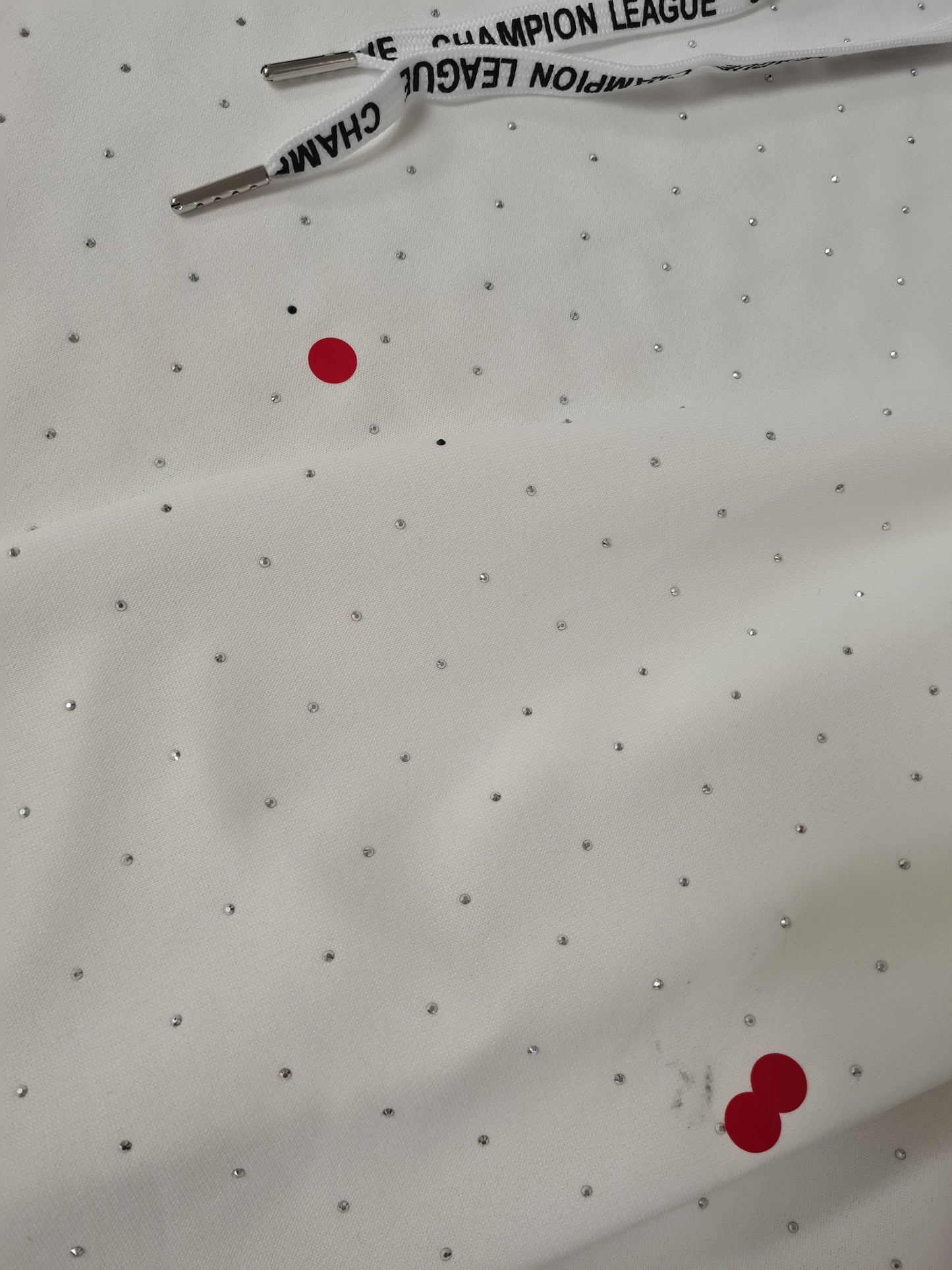 Hoodie met glitterstenen all over model "Nena" - wit