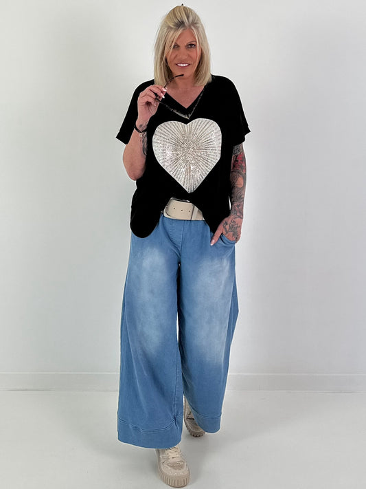 T-Shirt with Rhinestone Heart - black
