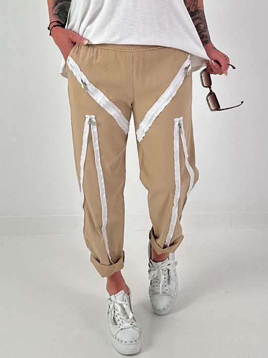 Hose mit Zipper-Details - camel