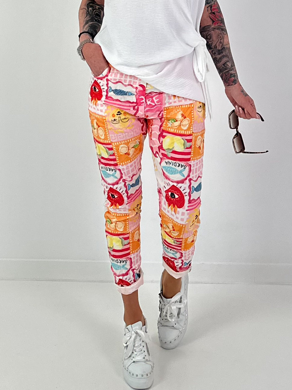 Hose mit All-Over Print-Mix - rosa-mehrfarbig