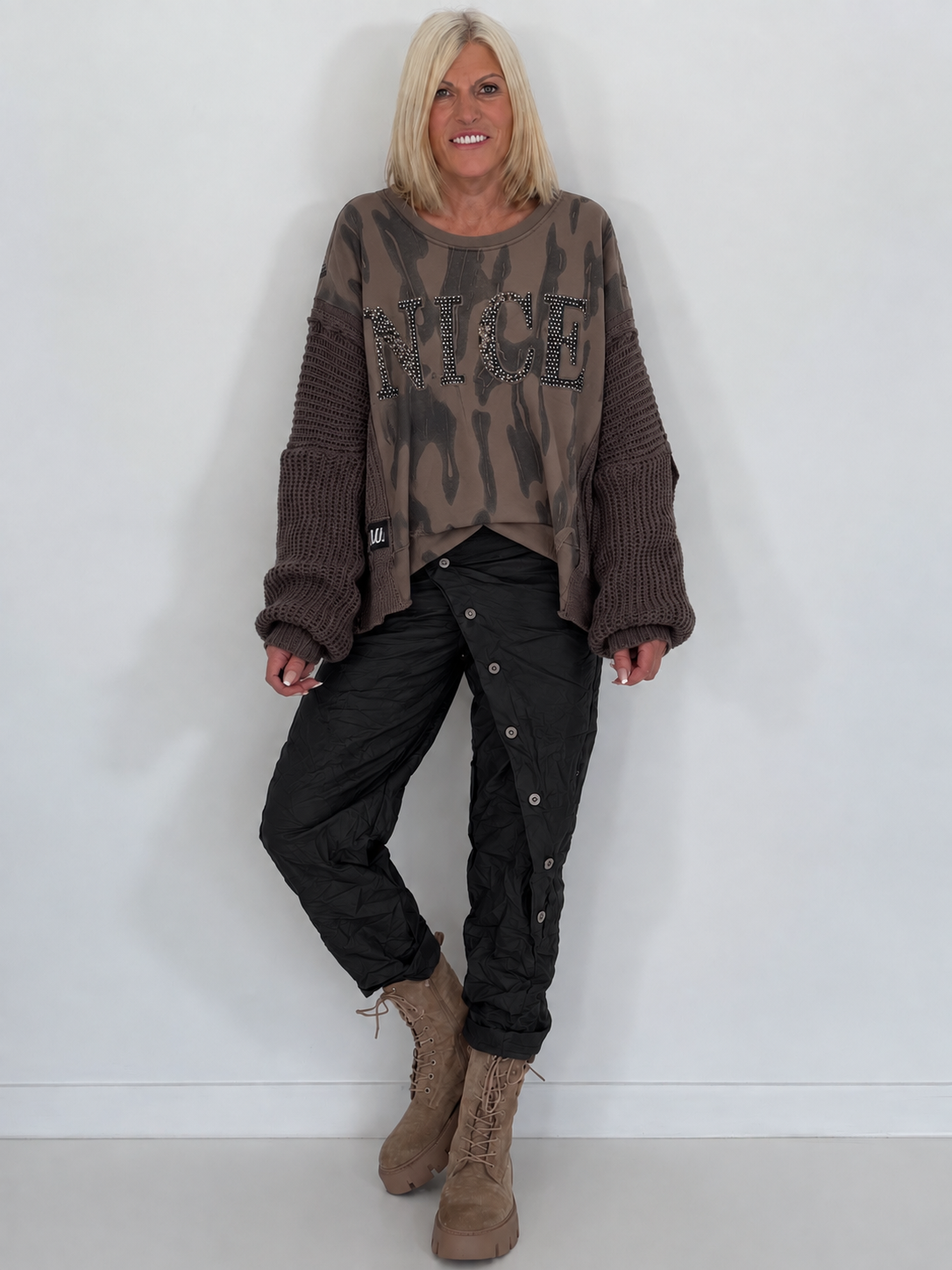 Sweater Nice mit Strickeinsätzen - chocolate
