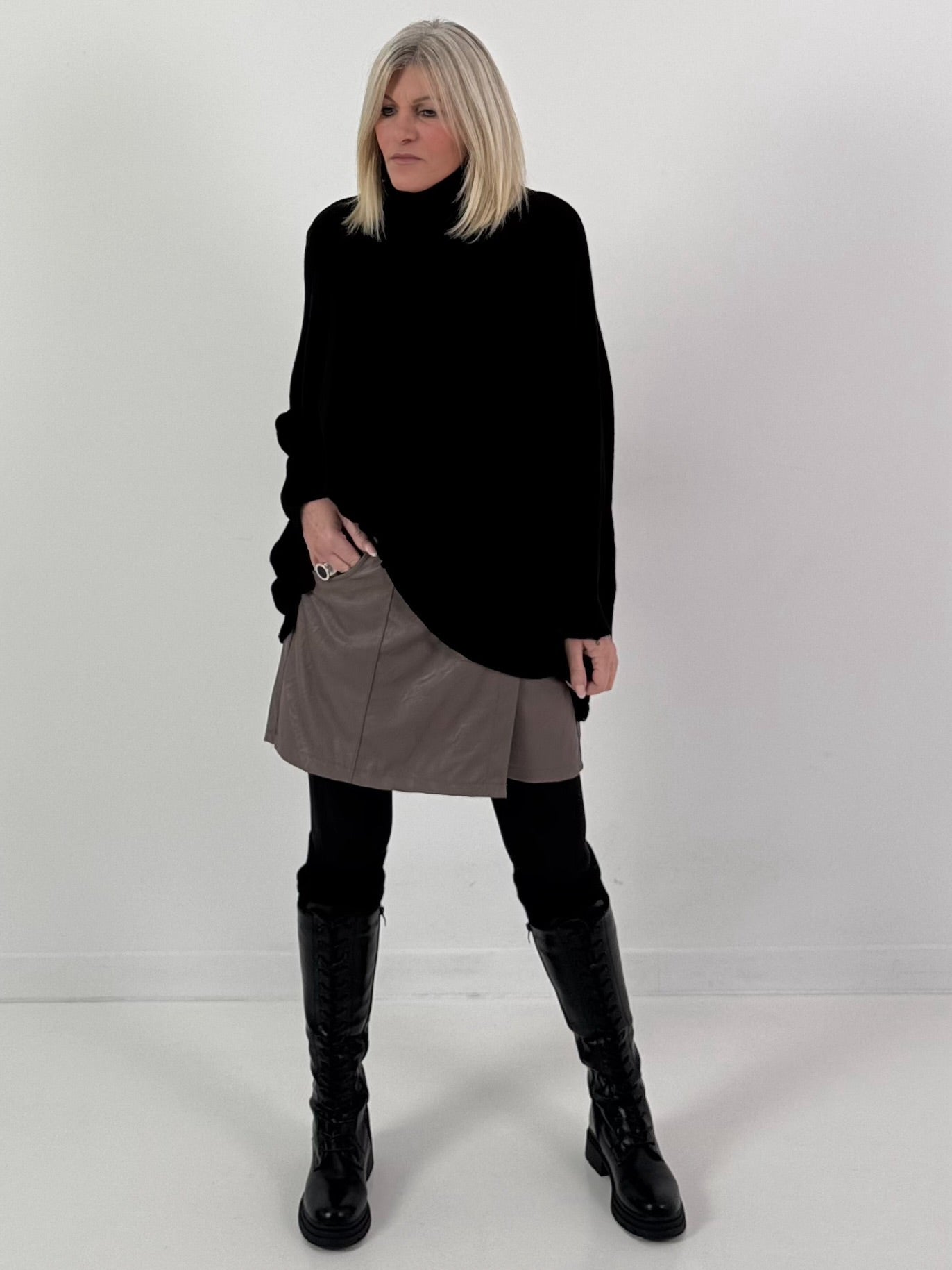 Oversized trui model "Relaxed Chic" - zwart