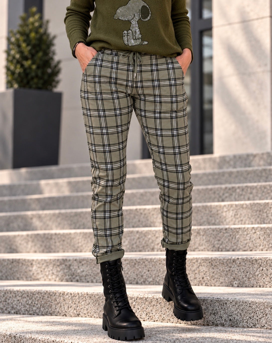 Hose im Karo-Look - oliv-mehrfarbig