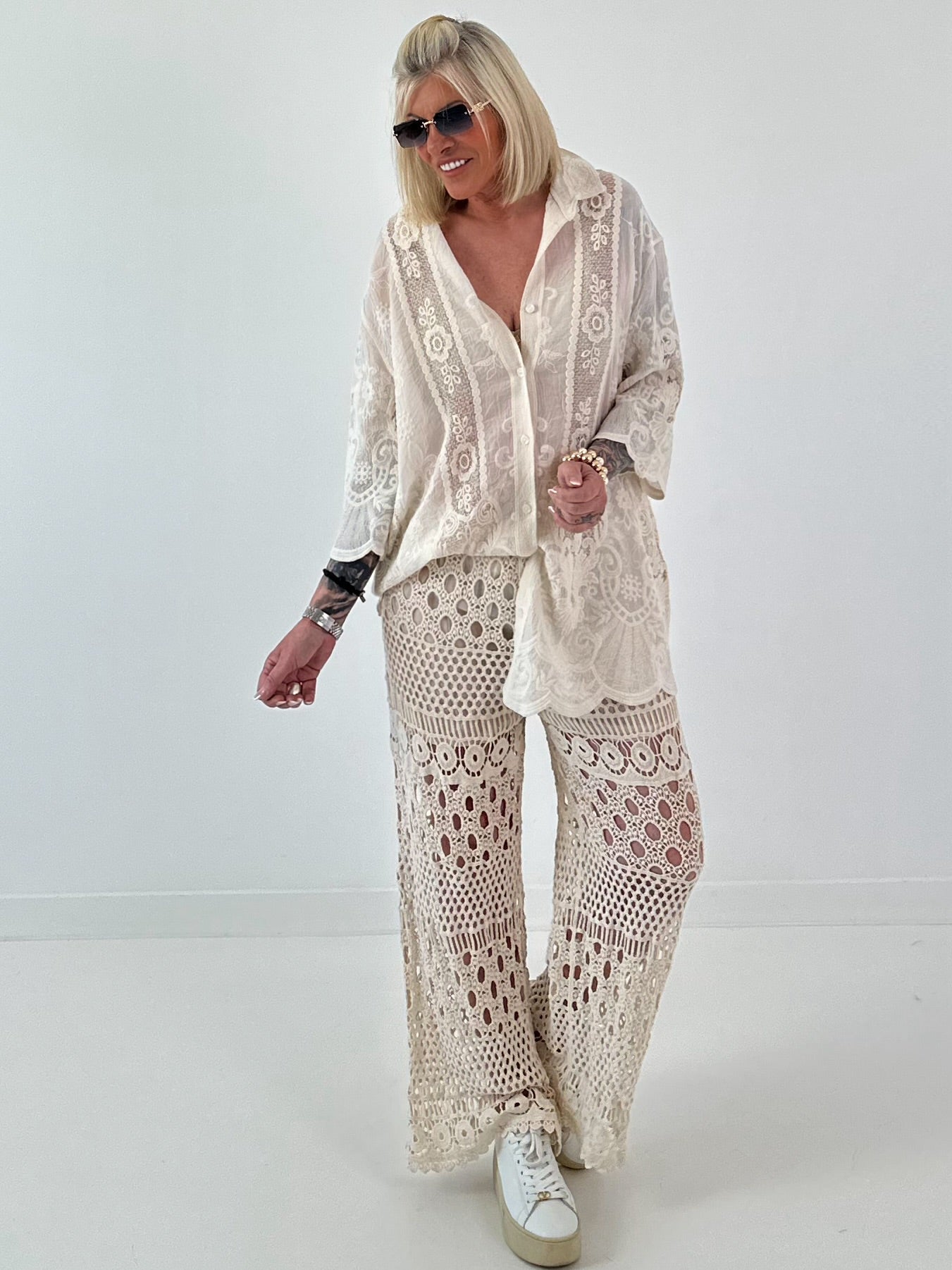 Ibiza Bluse mit aufwendigen Details - beige
