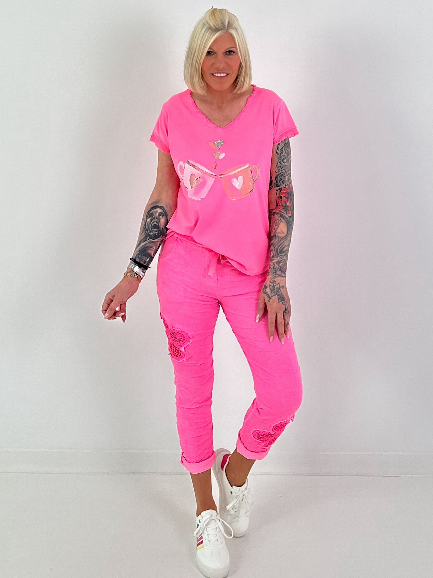 T-shirt Cups - neon pink