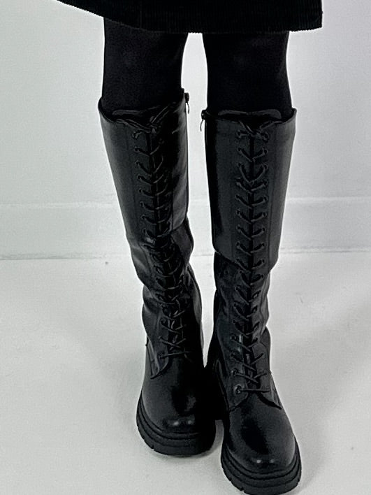 Boots model "Lacoria" - black