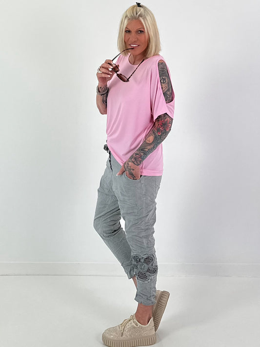 T-shirt with cut-outs - pink