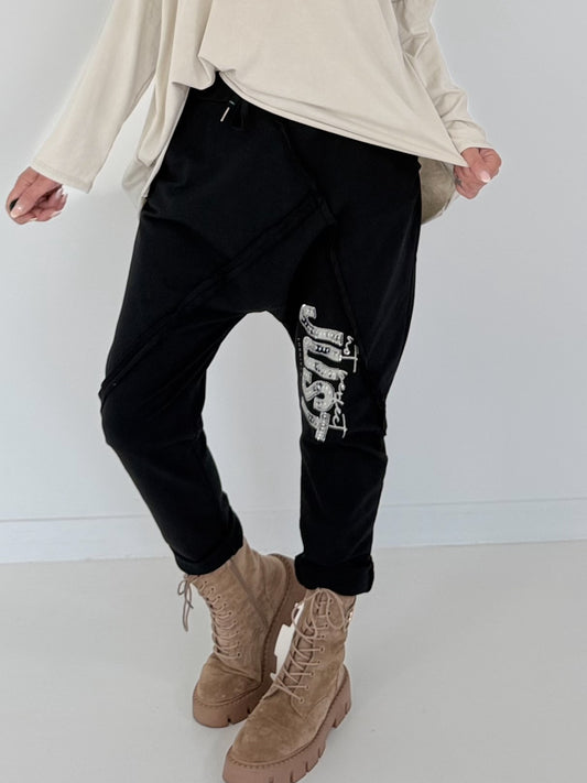 Sweat Baggy mit Strassapplikation - schwarz