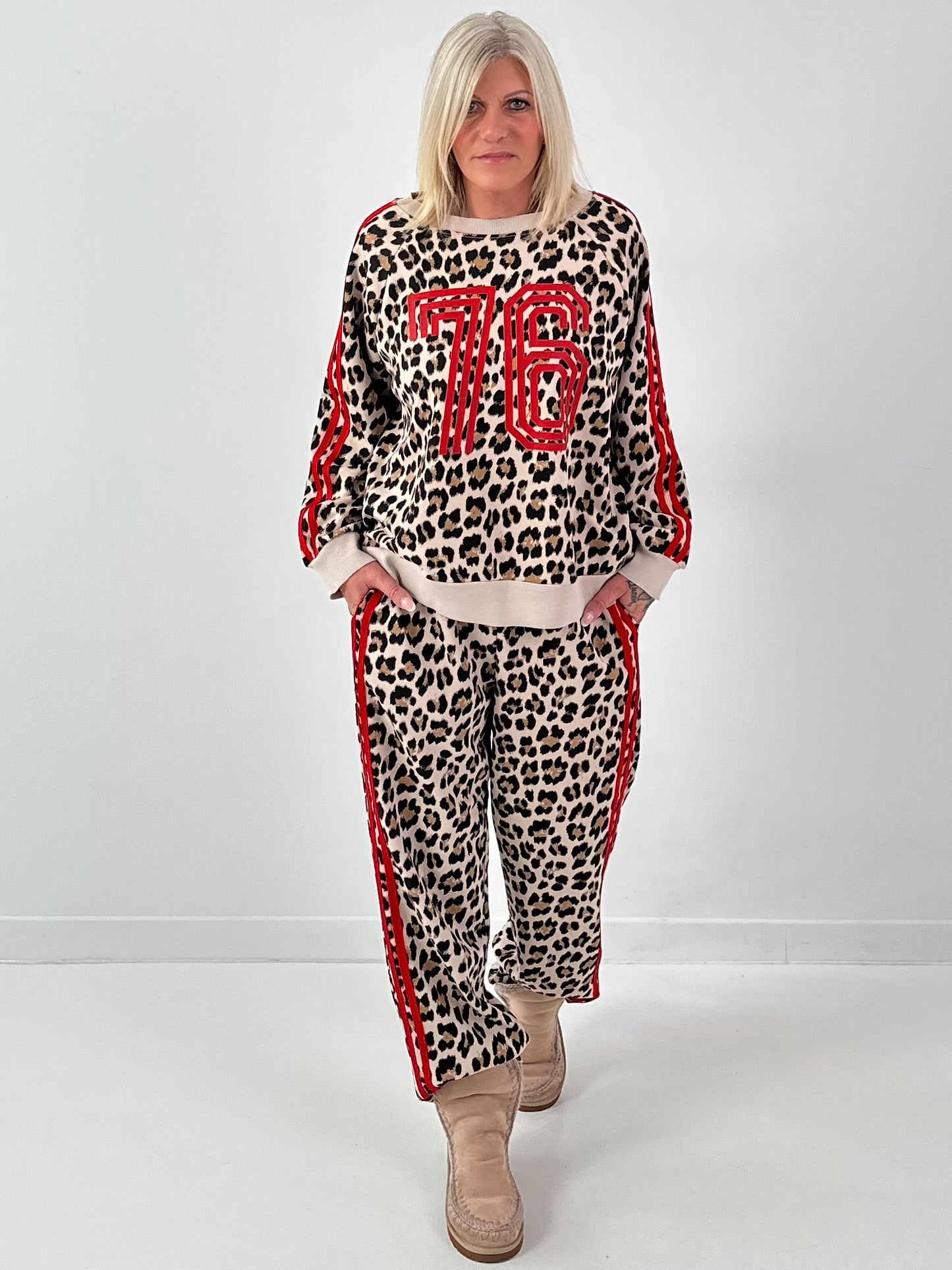 Sweatshirt Modell "Leo Racer" - beige