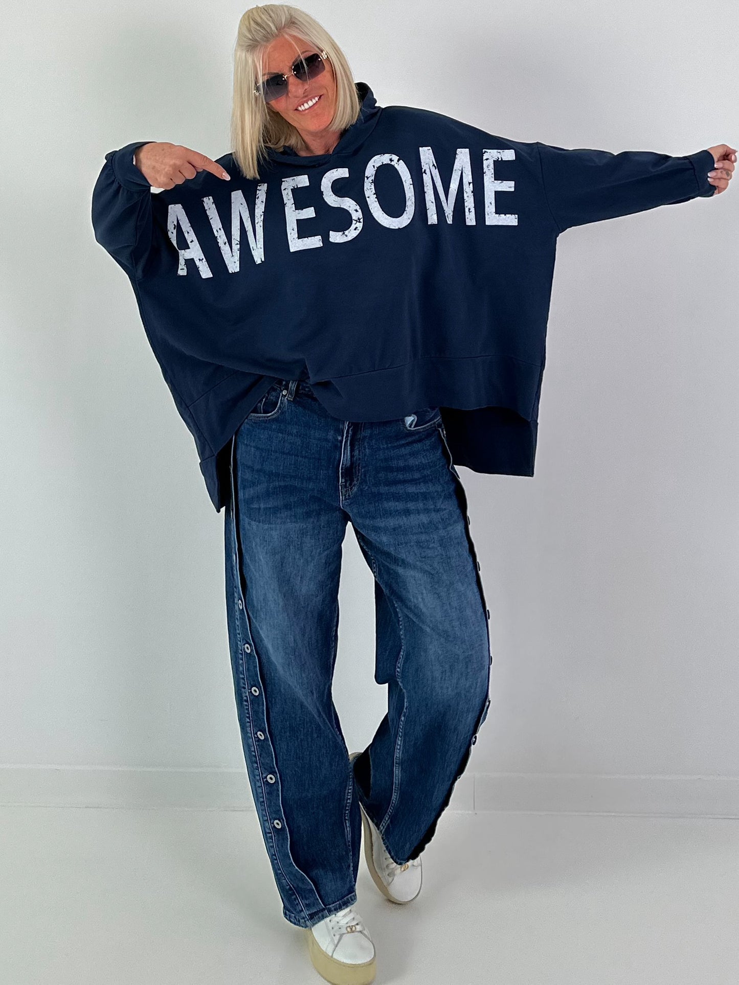 Jeans with vertical button placket - denim
