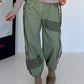 Hose mit City-Statement-Print - khaki