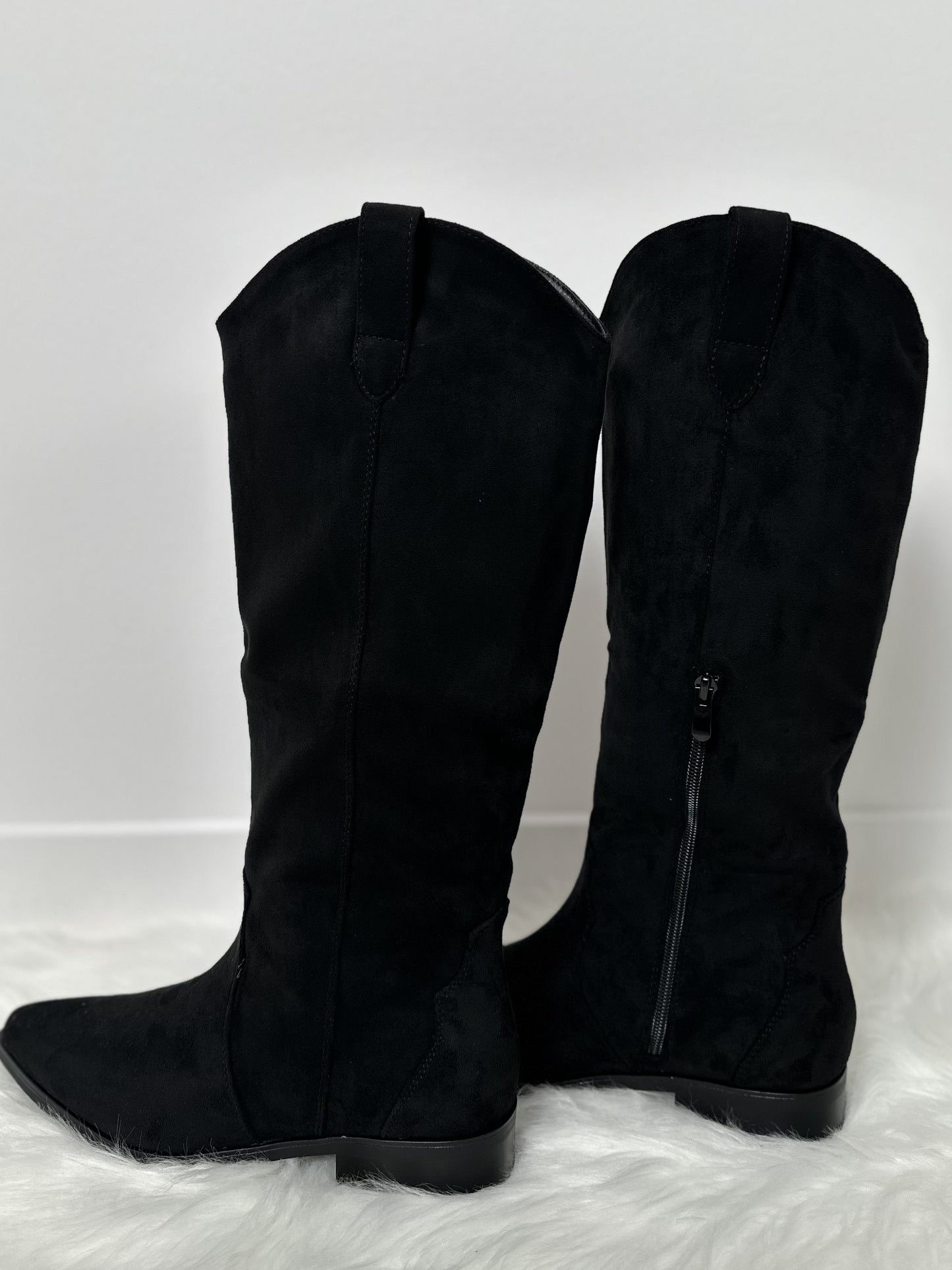 Boots model "Noble Line" - black