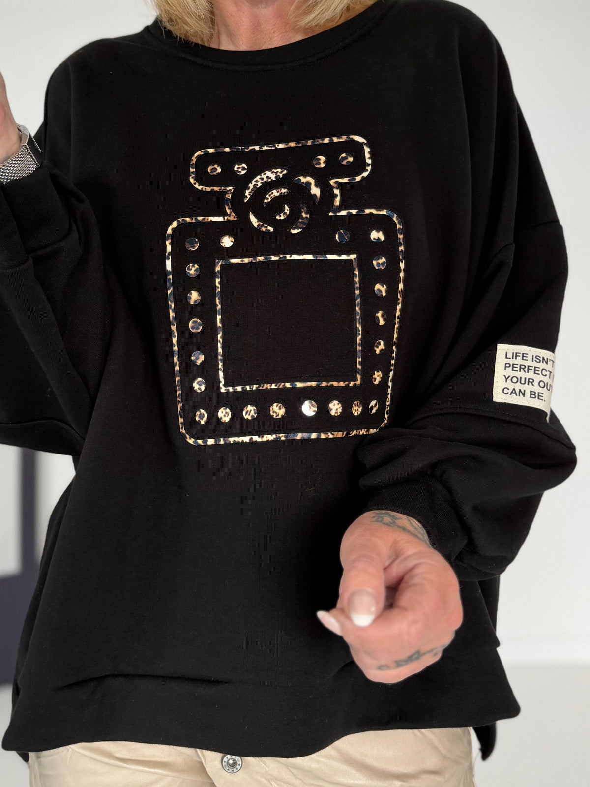 Sweater mit 3D-Print - schwarz-leo