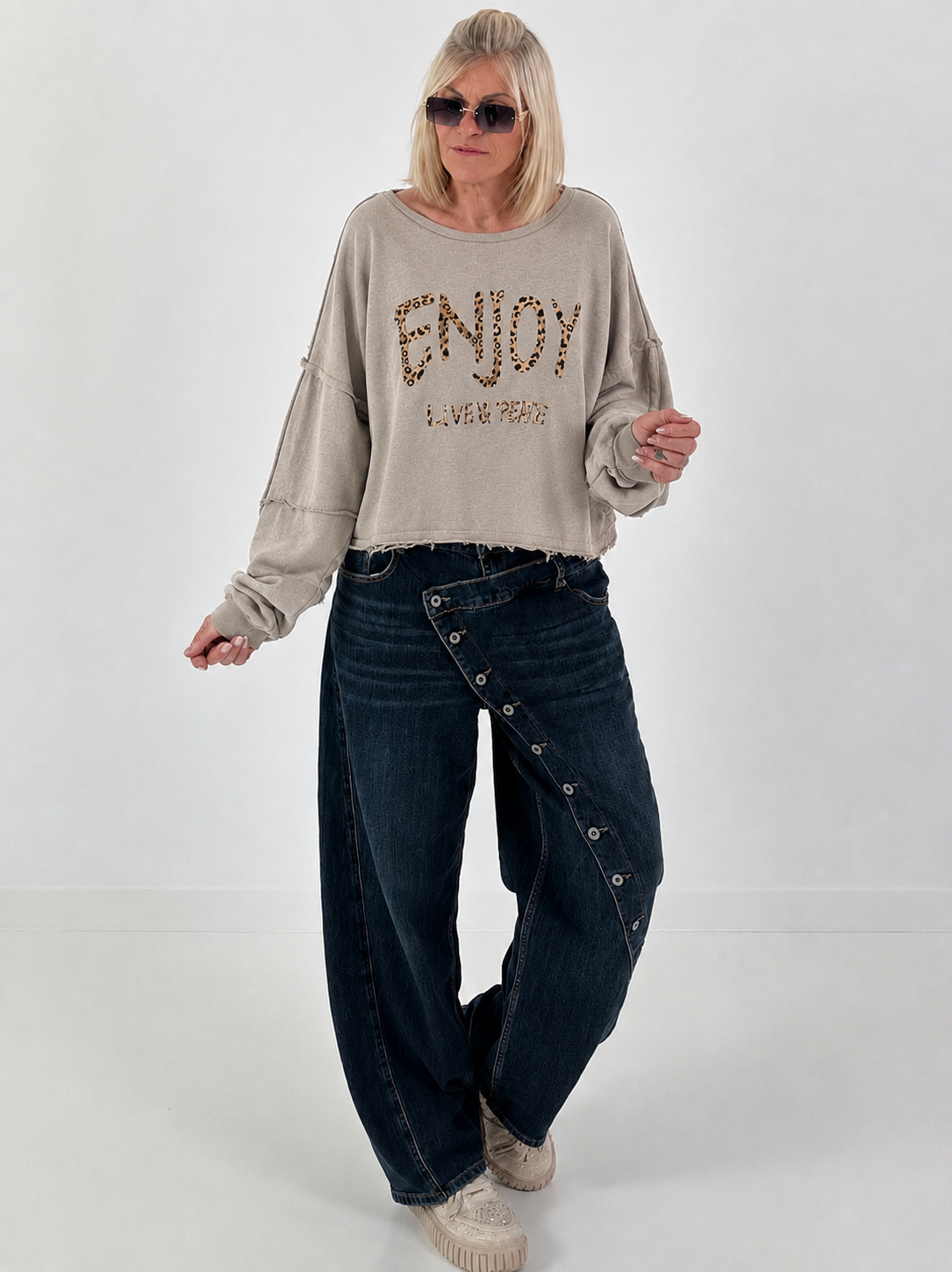 Sweater mit Linksnähten und Print - taupe