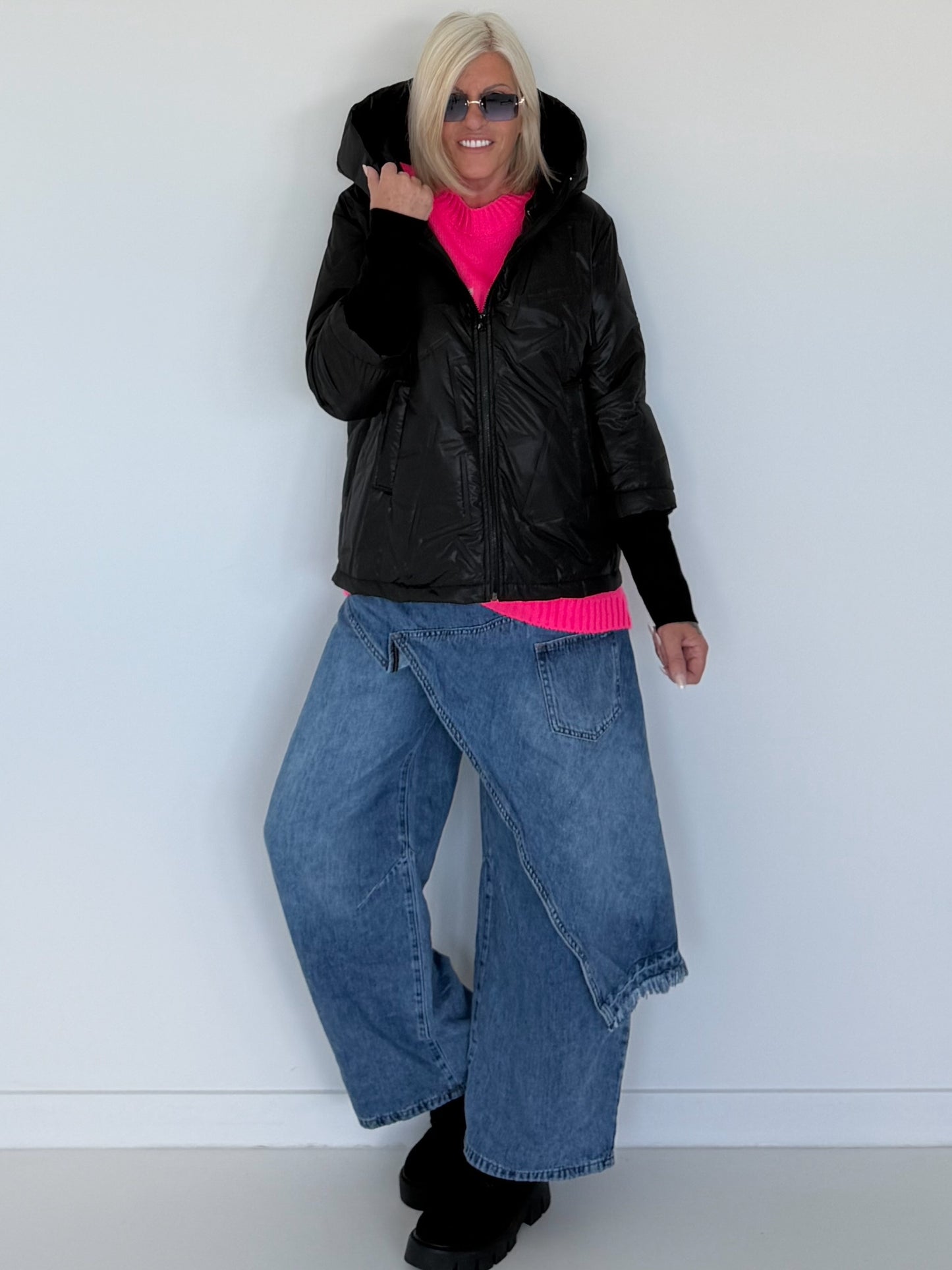 Jacke mit Strickarm und Kapuze - schwarz